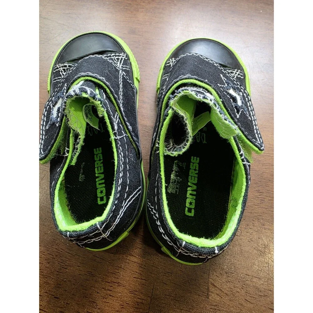 Converse One Star Infant Size 6 Black Lime Green Hook and Loop Sneakers